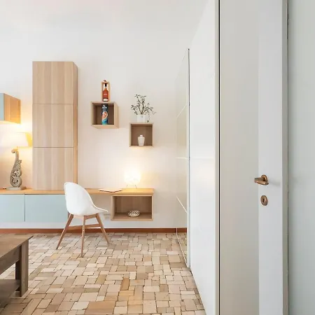 Lägenhet Navigli Retreat Near Duomo *