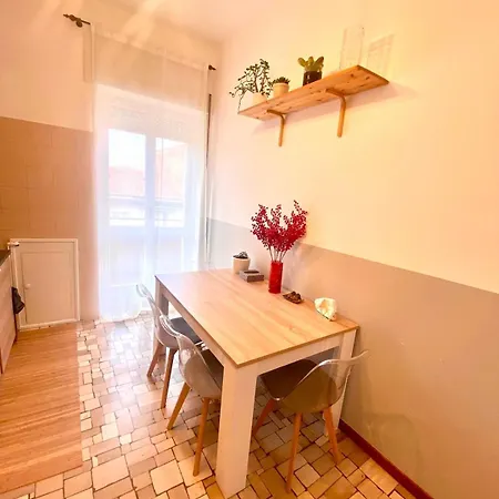 Lägenhet Navigli Retreat Near Duomo *