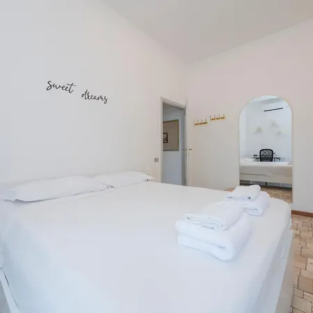 Navigli Retreat Near Duomo * Milano