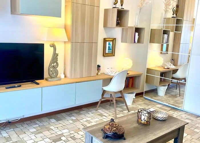 Navigli Retreat Near Duomo Апартаменты