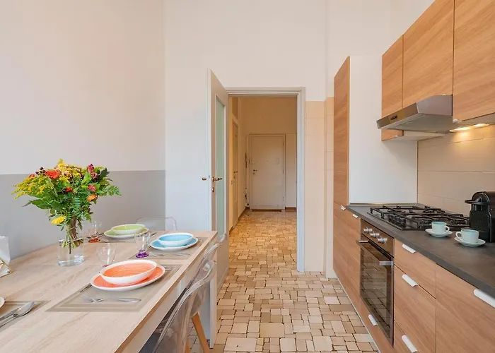 Navigli Retreat Near Duomo *