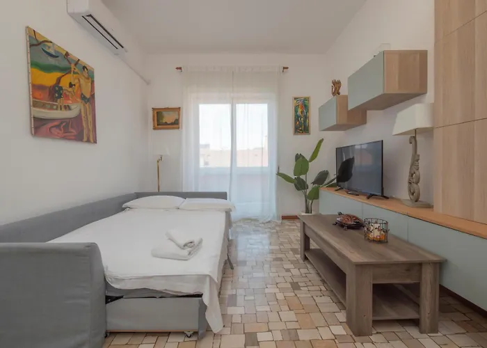 Navigli Retreat Near Duomo Апартаменты