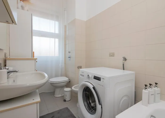 Navigli Retreat Near Duomo Апартаменты *