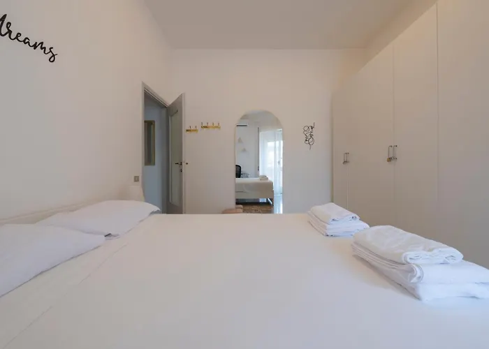 Navigli Retreat Near Duomo Милан